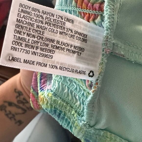 Wild Fable Cropped Halter Bandeau Top Wavy Pattern Multicolor Blue Sz Large New - Picture 3 of 5